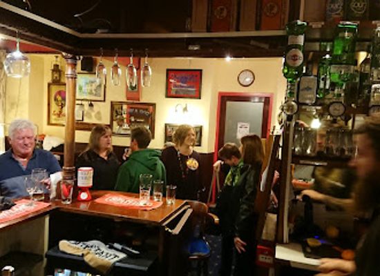 guernsey/st-sampson/bar/la-fontaine-inn-randalls