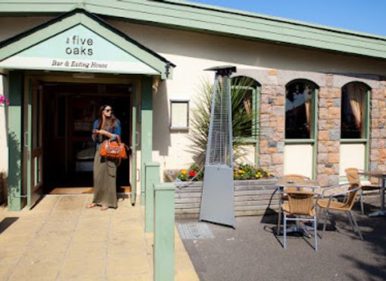 jersey/trinity/bar/the-five-oaks