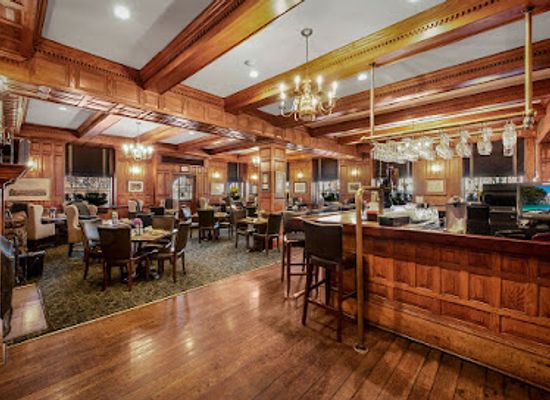 massachusetts/salem/bar/the-tavern