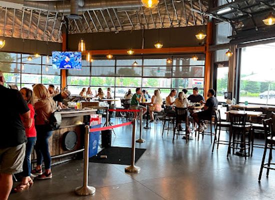 minnesota/glacial-ridge/bar/punch-bowl-social