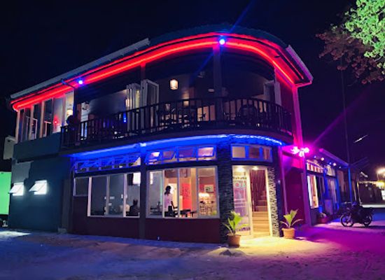 maldives/thulusdhoo-island/bar/aqua-beans