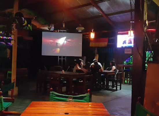 honduras/san-pedro-sula/bar/stragos-bar-bq