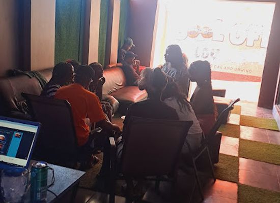 namibia/windhoek/bar/cool-off-lounge