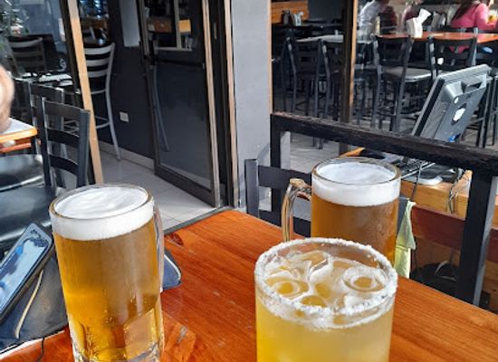 costa-rica/chirripo-national-park/bar/moes-pub-rock