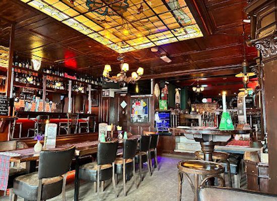 belgium/valkenburg/bar/henry