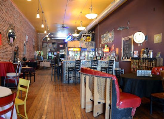 iowa/little-switzerland/bar/sanity-room