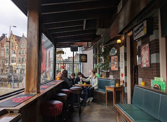 netherlands/rotterdam/delfshaven/bar/cafe-de-oude-sluis