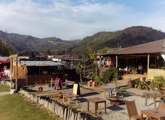 nepal/pokhara-valley/bar/bamboo-bar-cafe