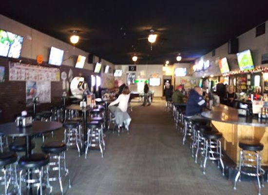 wisconsin/racine/bar/doobies-beer-joint-sports-bar