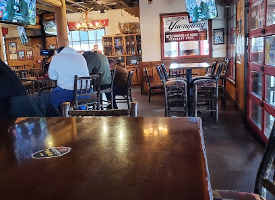 alaska/southeast-alaska/bar/twin-peaks