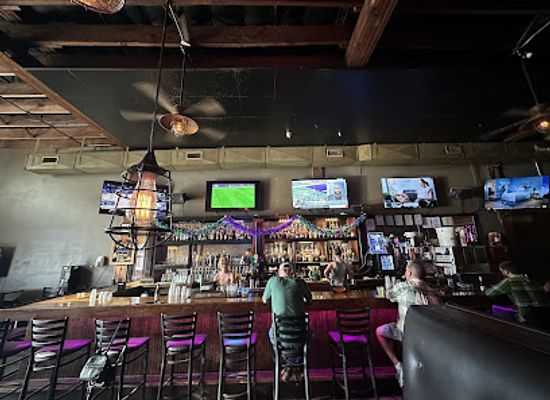 alabama/tuscaloosa/bar/top-shelf-tavern