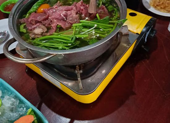 cambodia/kampong-chhnang/bar/