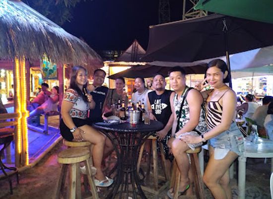 philippines/boracay/station-3/bar/shooters-bar-boracay
