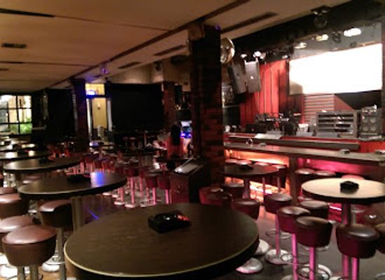 indonesia/surabaya/wonokromo/bar/colors-pub-restaurant