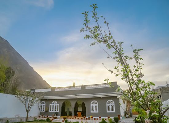 pakistan/baltistan/bar/duroyou-inn