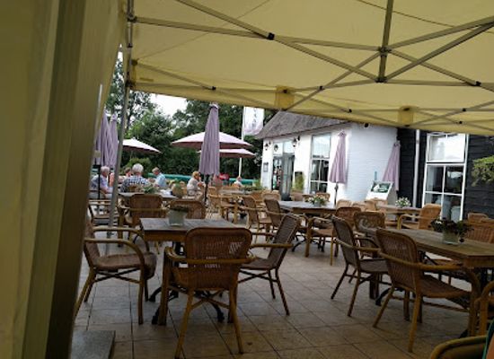 netherlands/giethoorn/bar/cafe-restaurant-de-rietstulp