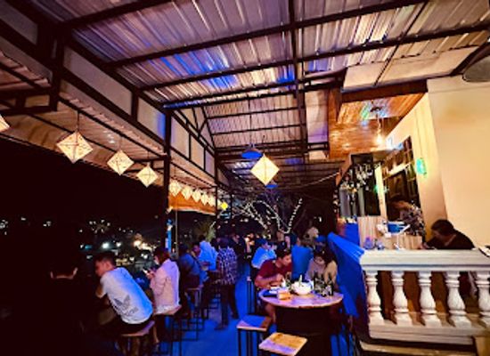 myanmar-burma/kalaw/bar/unique-bar-restaurant-kalaw