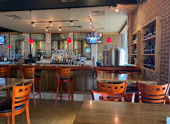 illinois/fox-valley/bar/hopvine-brewing-company