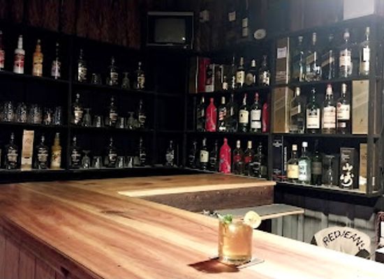 myanmar-burma/kalaw/bar/exit-bar
