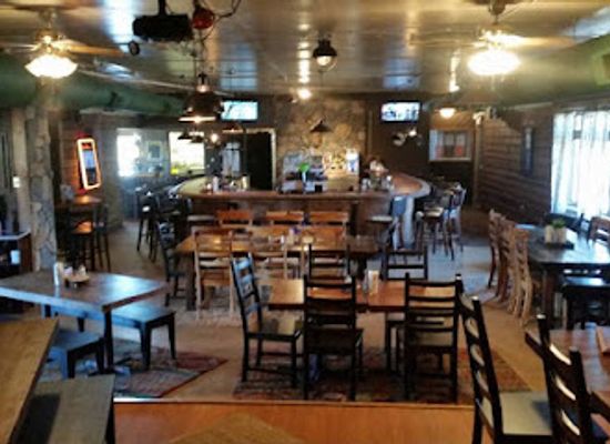 minnesota/minnesota-driftless-area/bar/back-to-the-sro-bar-grill