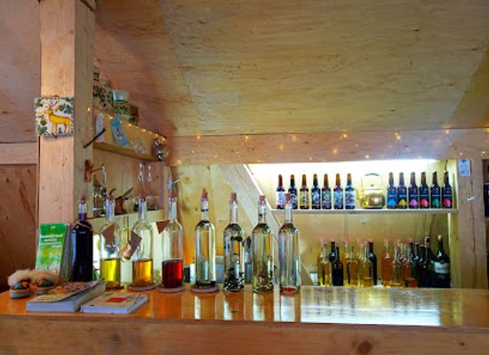 ukraine/dragobrat/bar/lizhnik