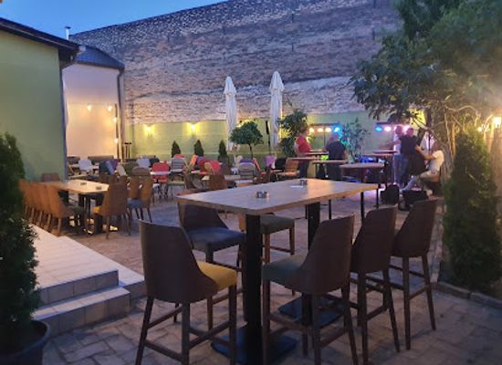 serbia/srem/bar/padrino-bar
