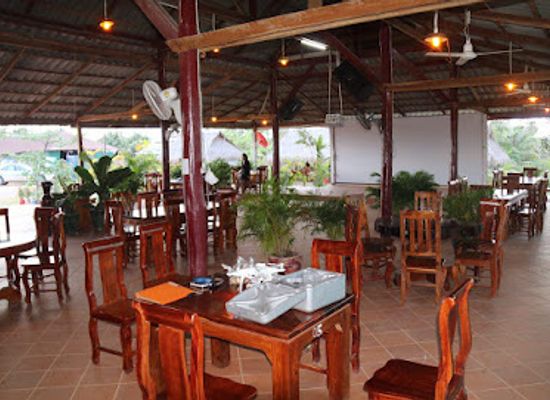 cambodia/pursat/bar/lomhe-pursat-restaurant