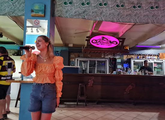 cook-islands/arorangi/bar/roadhouse-bar-restaurant