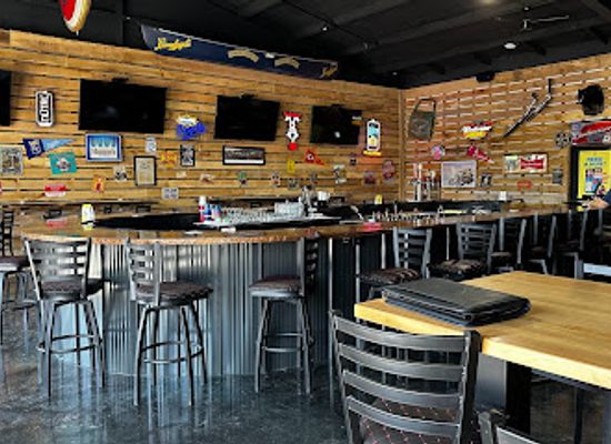 missouri/johnson-s-shut-ins-state-park/bar/great-american-campground-dive-bar