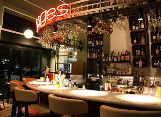 italy/milan/porta-romana/bar/les-rouges-cucina-cocktails