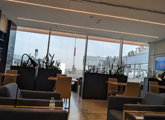 kuwait/farwaniya/bar/al-mubarakiya-lounge