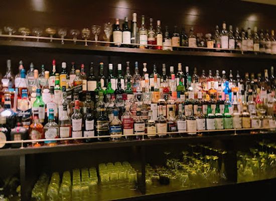 japan/osaka/dotonbori/bar/main-bar-spirits