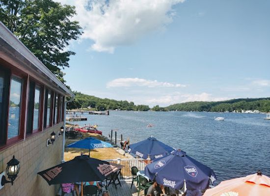 new-hampshire/lakes-region/bar/shibley-s-at-the-pier