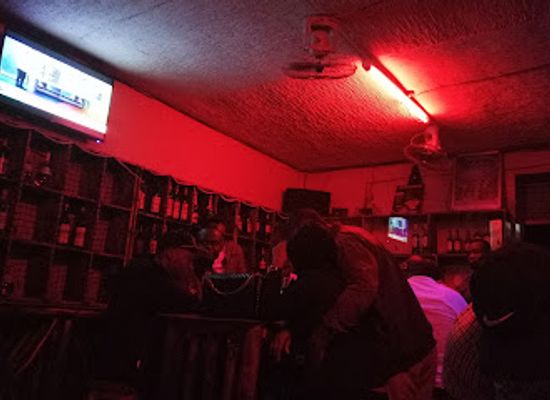 uganda/kampala/bar/the-wine-bank