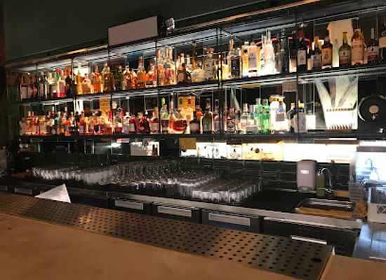 portugal/porto/bar/torto-bar-cocktails