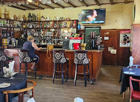 south-africa/tsitsikamma-national-park/bar/hunters-pub