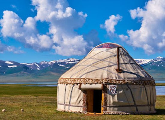 kyrgyzstan/son-kul-lake/bar/song-kul