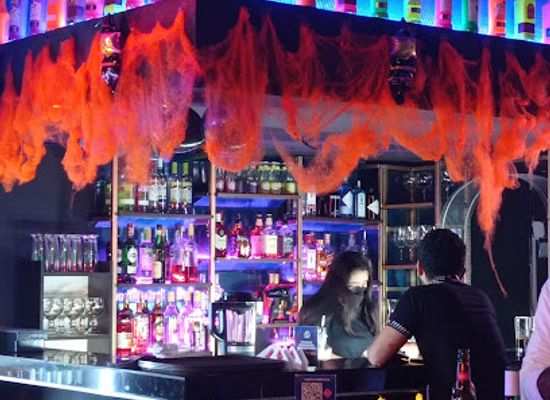peru/lima/san-miguel/bar/holy-funy-restobar
