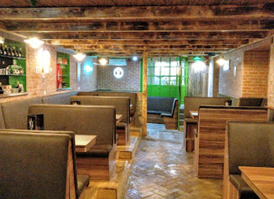 hungary/szeged/dom-ter/bar/dtk-pub