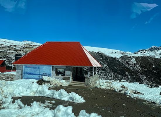 india/tawang/bar/tongpen-la-cafe