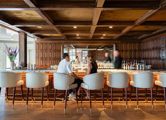 virginia/northern-neck/bar/salt-and-meadow
