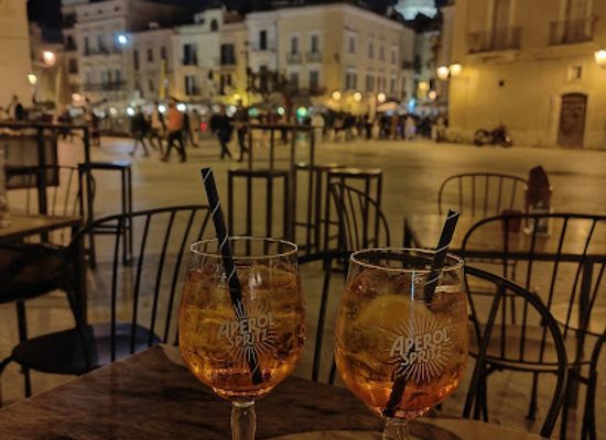 italy/bari/bar/cavanbah-pub