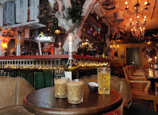 finland/helsinki/bar/bar-llamas