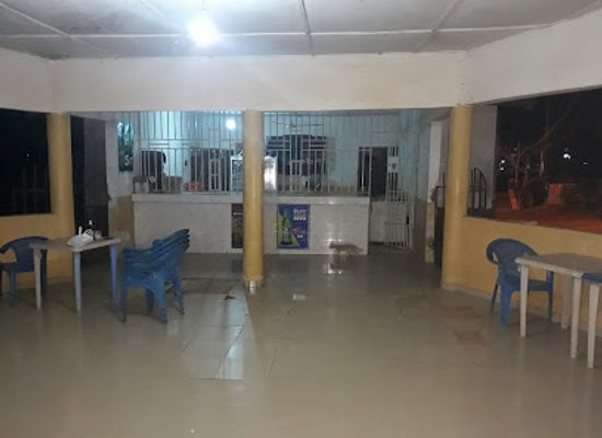 ghana/northern-region/bar/costum-s-van-bar