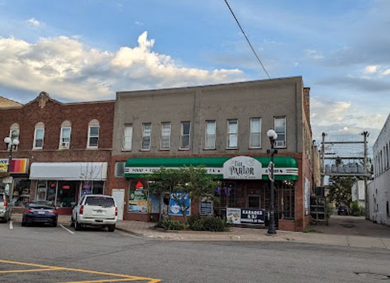 minnesota/brainerd-lakes-area/bar/the-parlor