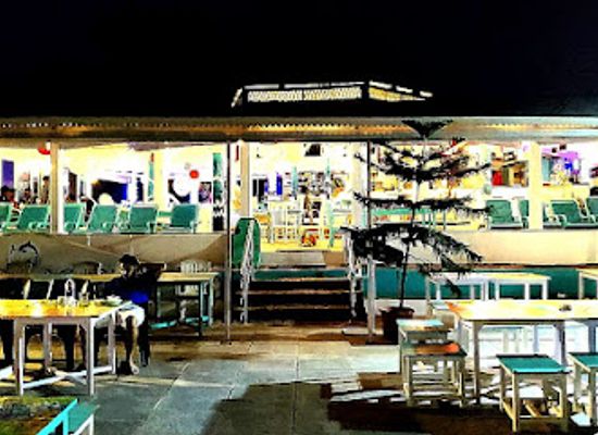 india/goa/calangute/bar/flying-dolphin-beach-side-cafe-bar-with-tapas