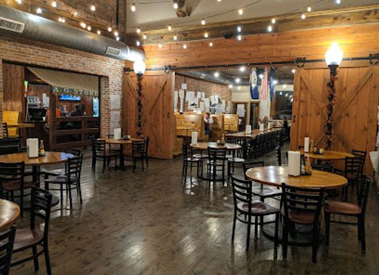 wyoming/niobrara-county/bar/pizza-place