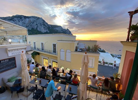 italy/capri/bar/salotto-bohemien-wine-lounge-terrace