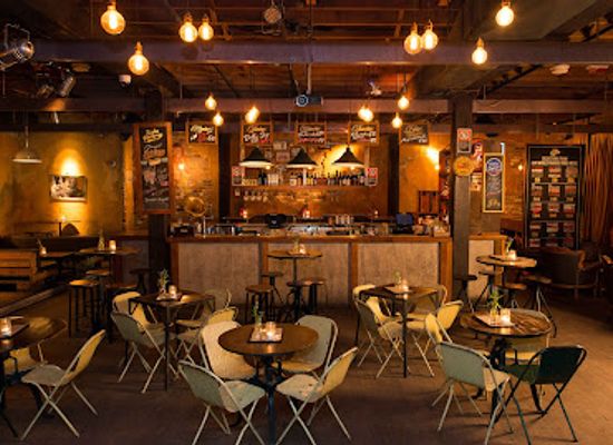 australia/new-england/bar/the-soda-factory