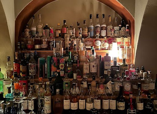 czechia/prague/new-town/bar/parlour